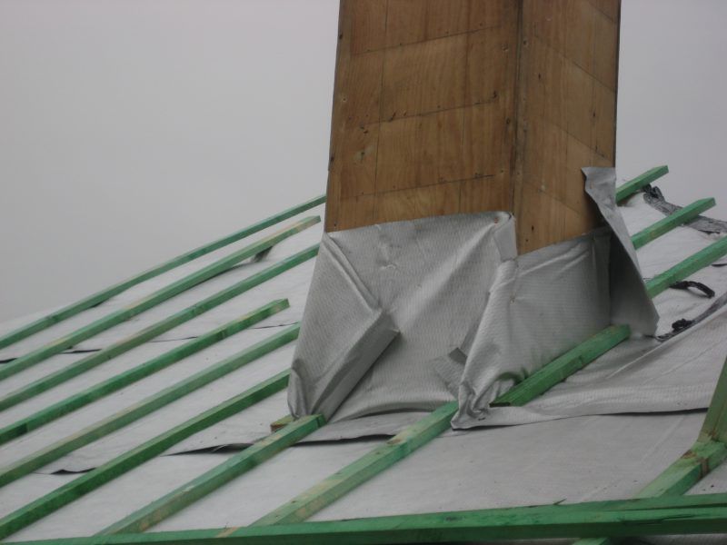 insulation of the roof with aluthermo roofreflex reflective breather membrane e