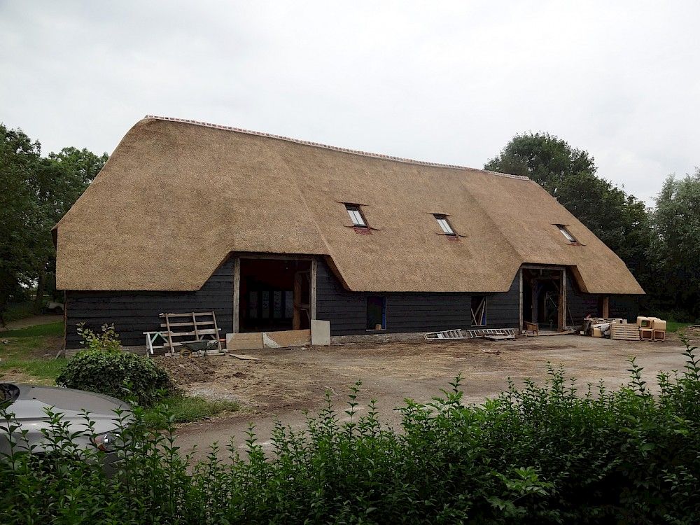 quattro-aluthermo-insulation-thatched-roof (2)